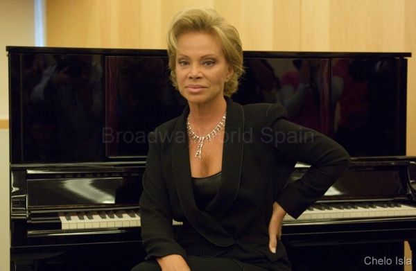 Paloma San Basilio Photo